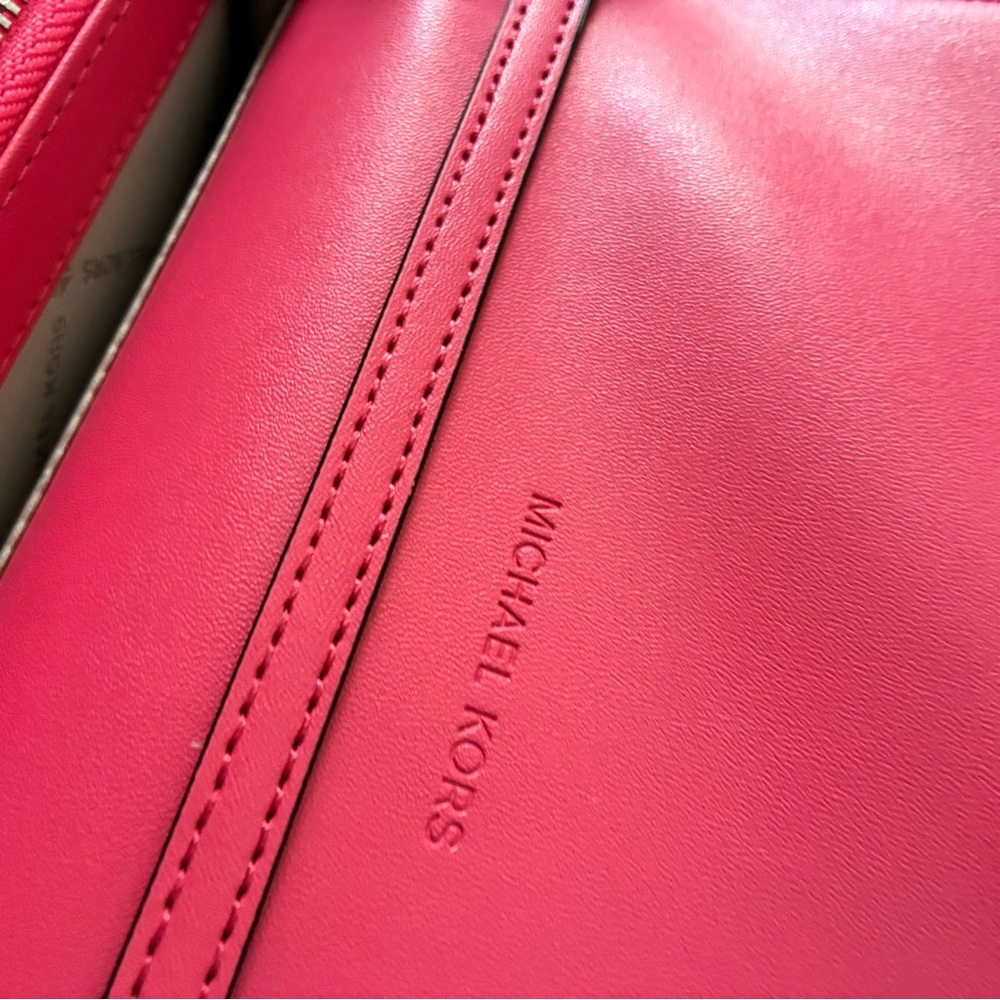 Michael Kors pink  jet set Crossbody large wallet, bag zip around hibiscus ombre - Picture 4 of 9